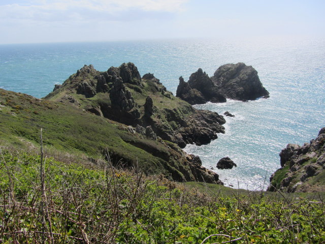 Rocky headland at Jerbourg Point