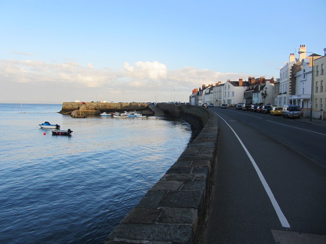 Small harbour by St George's Esplanade, St Peter Port