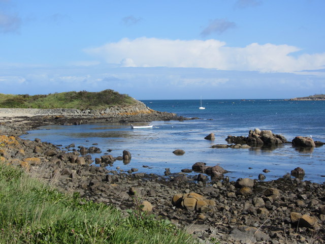 Shore by Le Picquerel Point, L'Islet