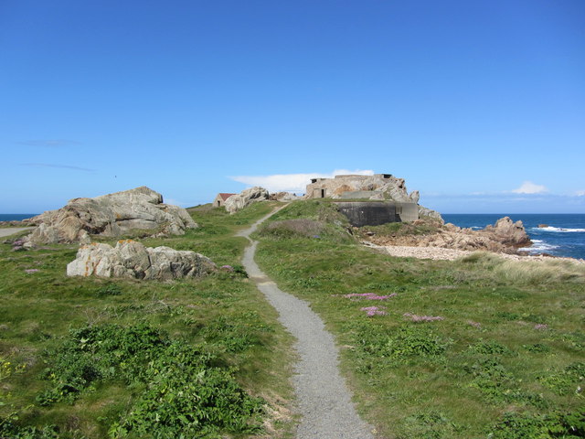 Path leading up to Grande Rocque Battery