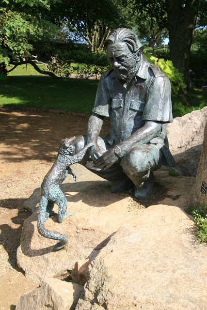 Gerald Durrell statue