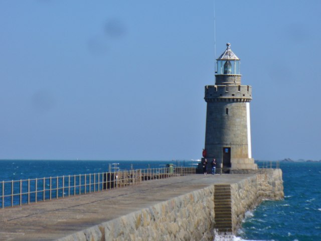 Castle Pier - Lighthouse