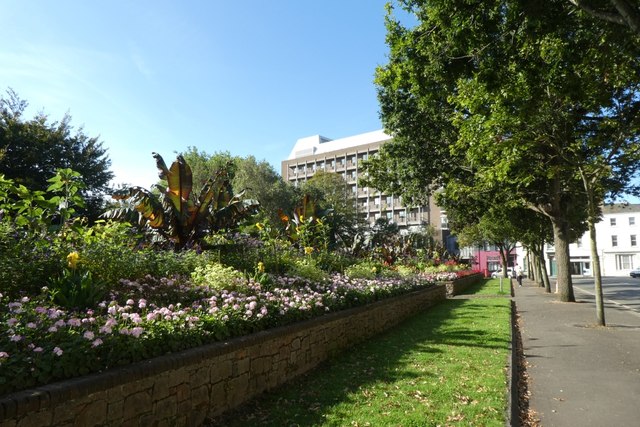 Gardens on Elisabeth Place