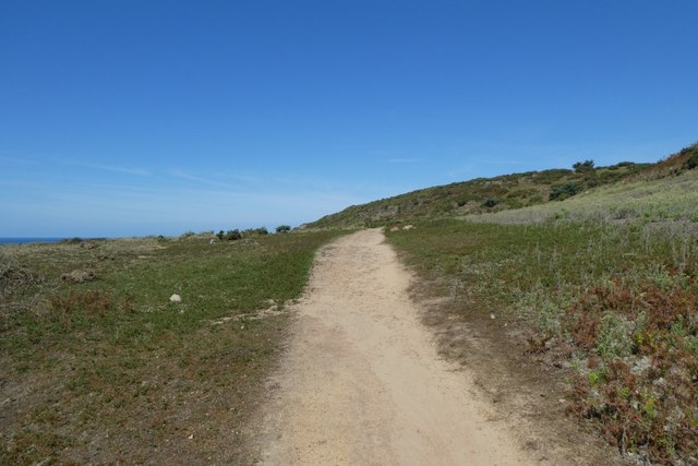 Path to Le Braye