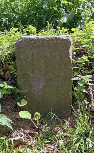 Old Milestone, Bouillon Road